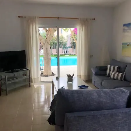 Private Pool * Pasito Blanco